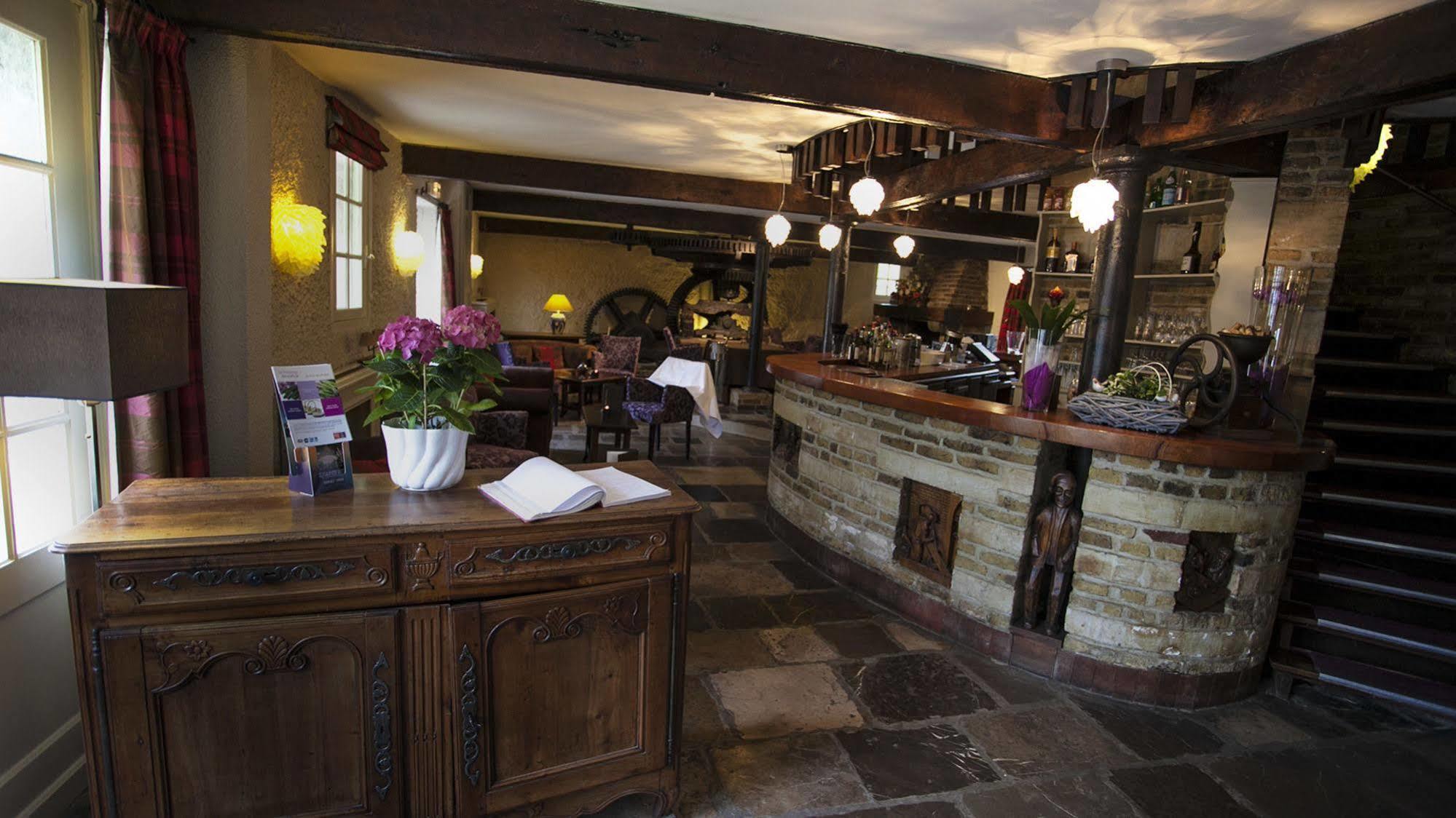 Moulin De Mombreux Hotel Lumbres Екстериор снимка